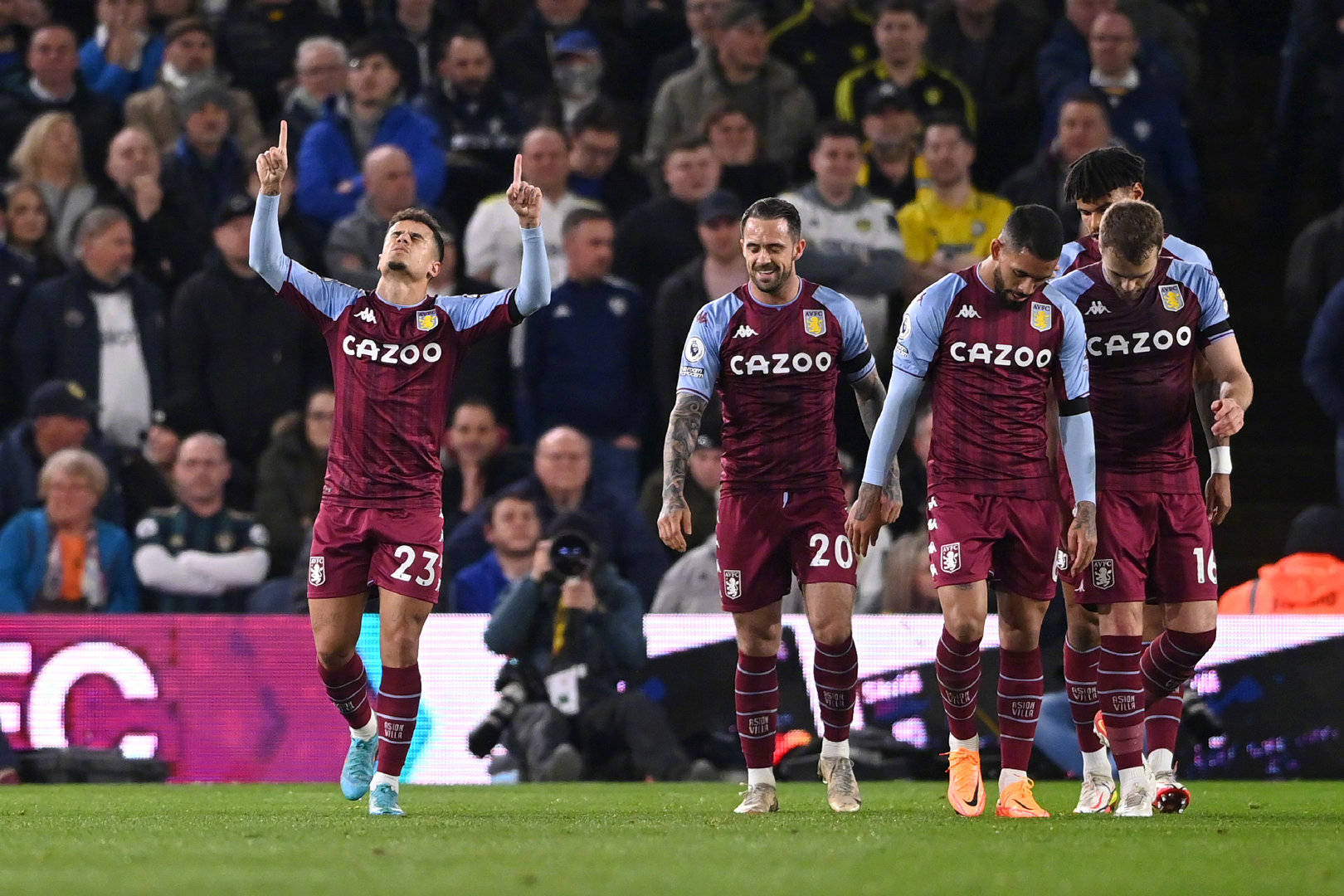 军地位的重 军地位的重